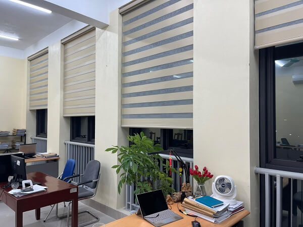 Rèm Cầu Vòng Hòa Phát S-10